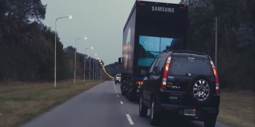 Una idea genial: Camiones Transparentes