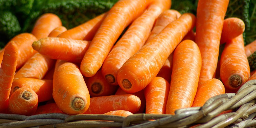 Comer zanahorias ayuda al bronceado: ¿mito o realidad?