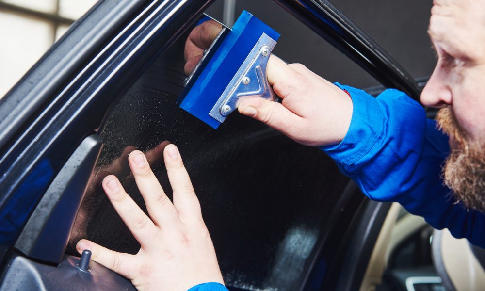 la confusión que rodea los cristales tintados y los laminados