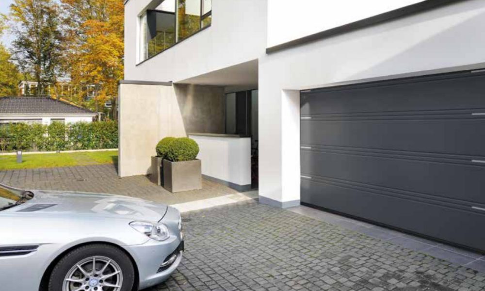 las-ventajas-de-una-puerta-seccional-de-garaje-1920
