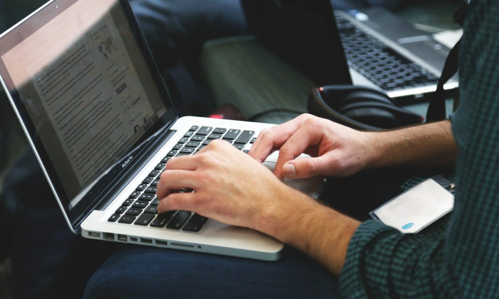 adaptarse-a-la-nueva-normativa-sin-coste-no-es-fiable-1920