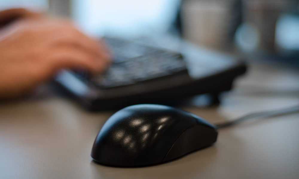 atencion-al-cliente-y-ciberseguridad-los-temas-prioritarios-para-la-formacion-en-empresas-1920