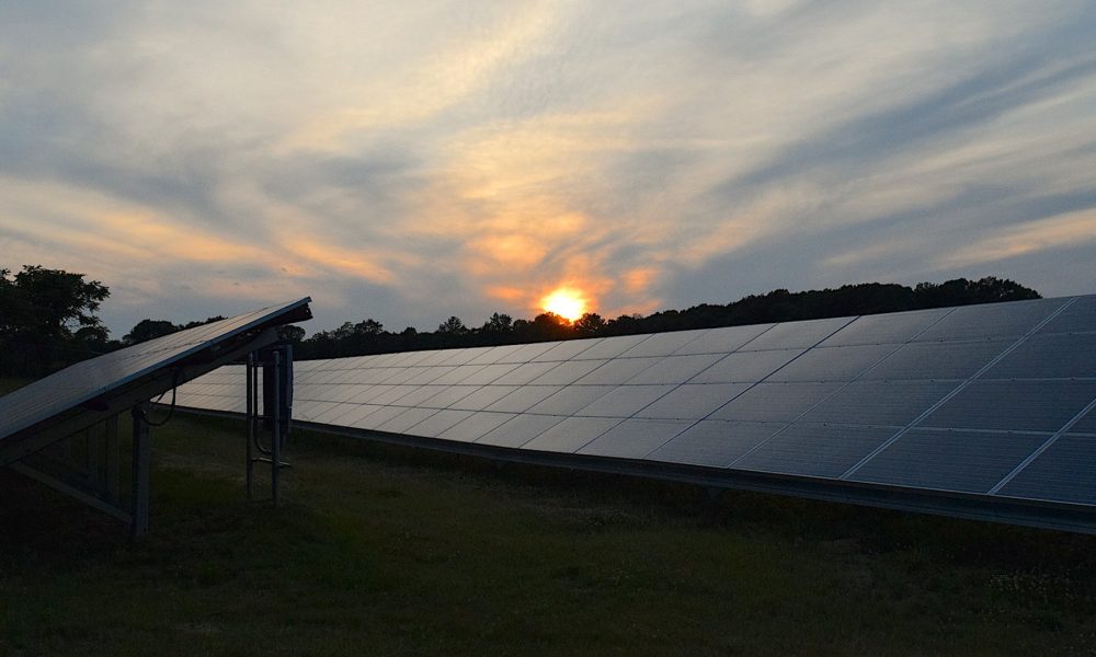 ayudas-para-fomentar-el-uso-de-energias-renovables-y-el-ahorro-energetico-1920