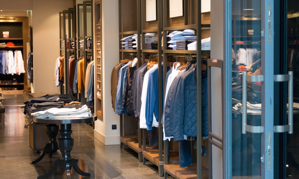 como-reclamar-tus-derechos-durante-las-rebajas-1920