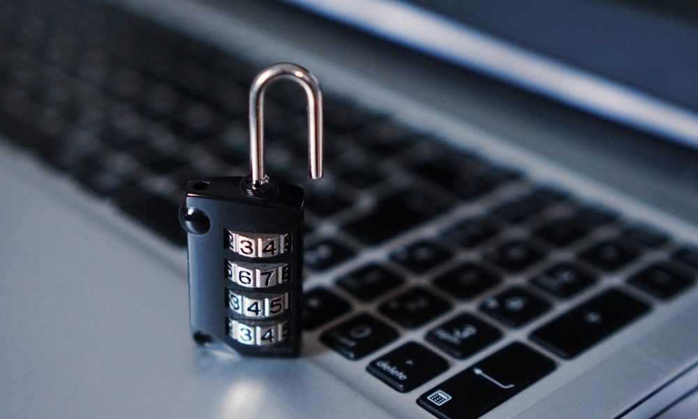 abogados derecho la seguridad online asignatura pendiente en el mundo digital