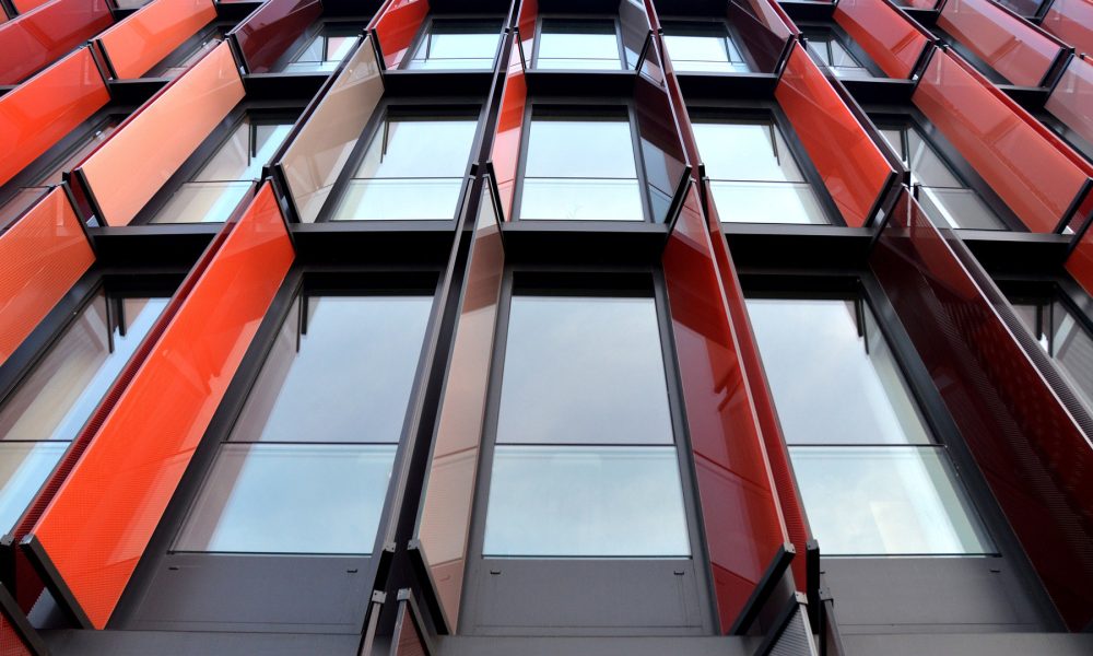 eficiencia-energetica-y-ahorro-con-laminas-solares-para-edificios-y-viviendas-1920