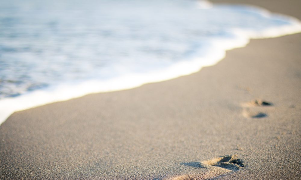 el-sol-no-es-el-unico-enemigo-de-la-piel-en-verano-1920