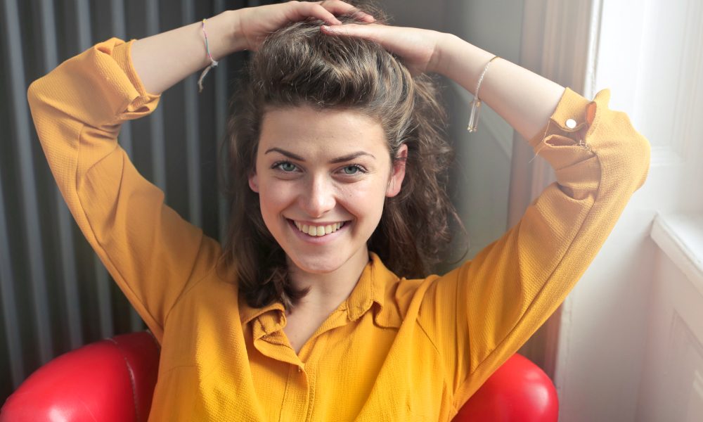 lo-que-se-puede-saber-al-observar-tu-piel-1920