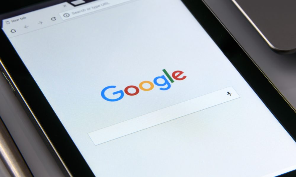 los-empleados-deben-tener-conocimientos-sobre-seguridad-informatica-1920