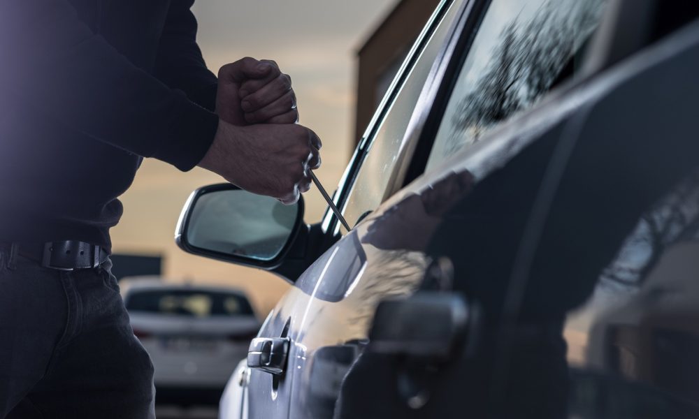 objetivo dificultar al ladrón el robo en el vehículo