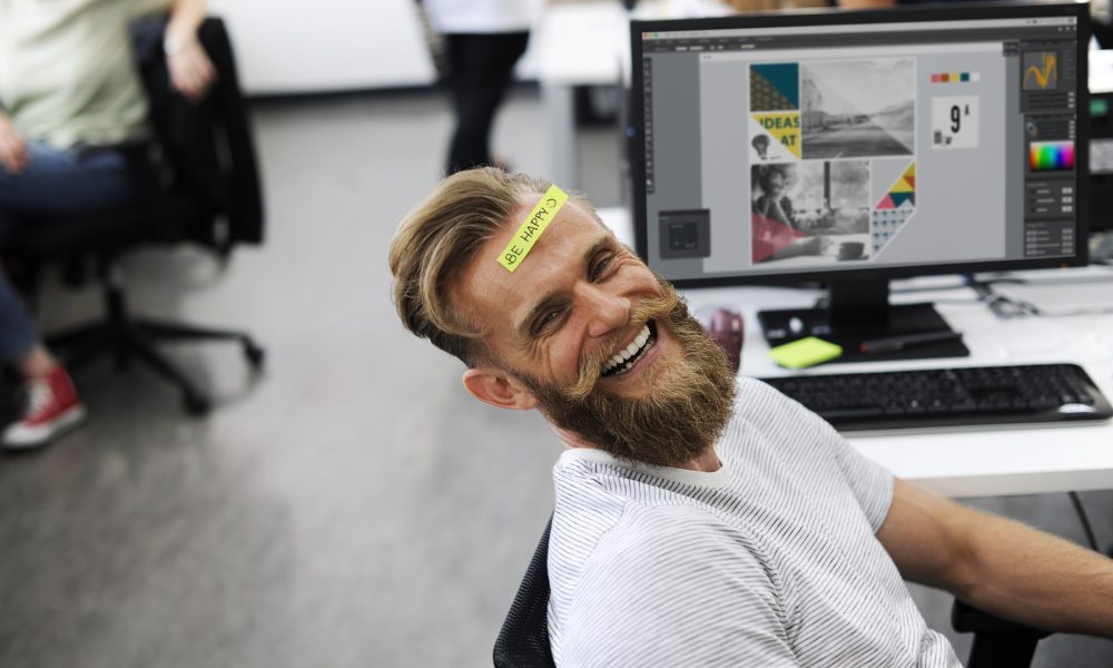 que-factores-inciden-mas-en-la-felicidad-laboral-1920