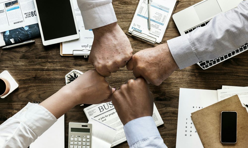 que-influye-en-la-calidad-del-clima-laboral-1920