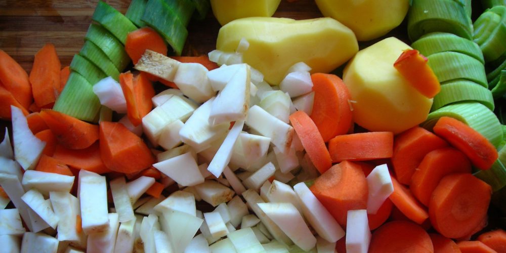 Compensa las comilonas navideñas con más verdura, legumbres y fruta