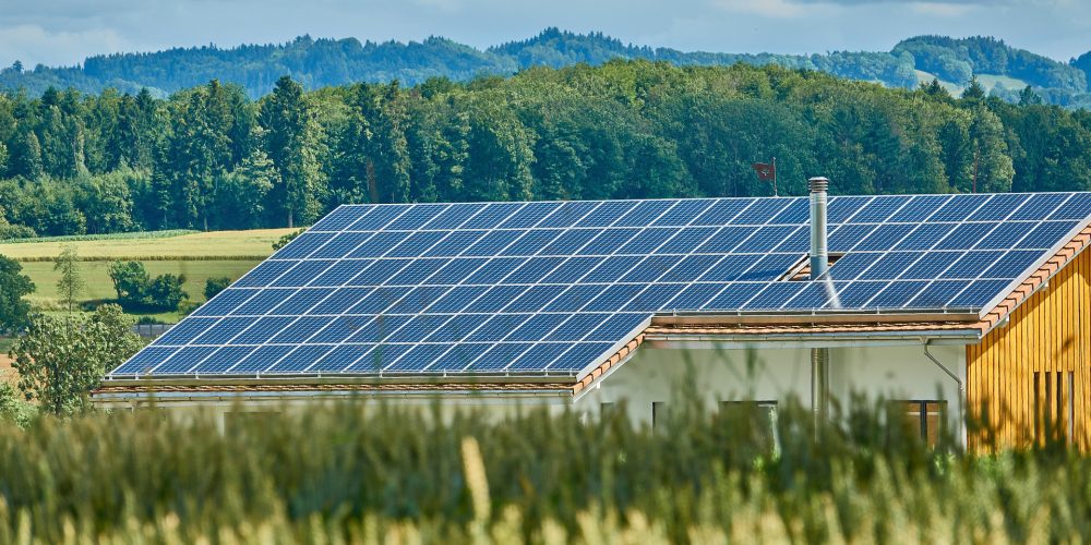Instalar energías renovables en el sector agroganadero