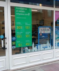 B the travel brand (Sarria)