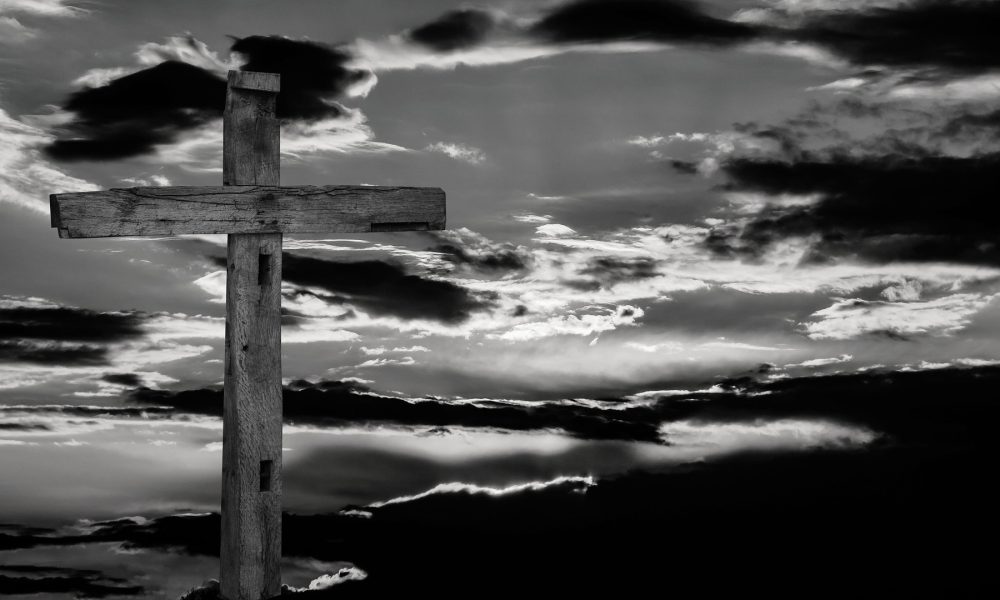En el interior de un relicario medieval encuentran un supuesto fragmento de la Cruz de Cristo1920
