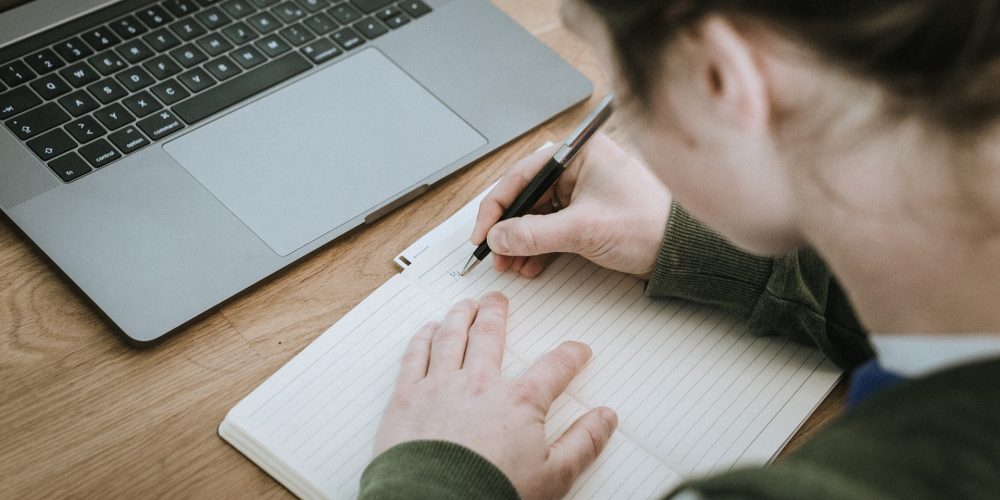 Prácticas profesionales: beneficios para empresa y becario
